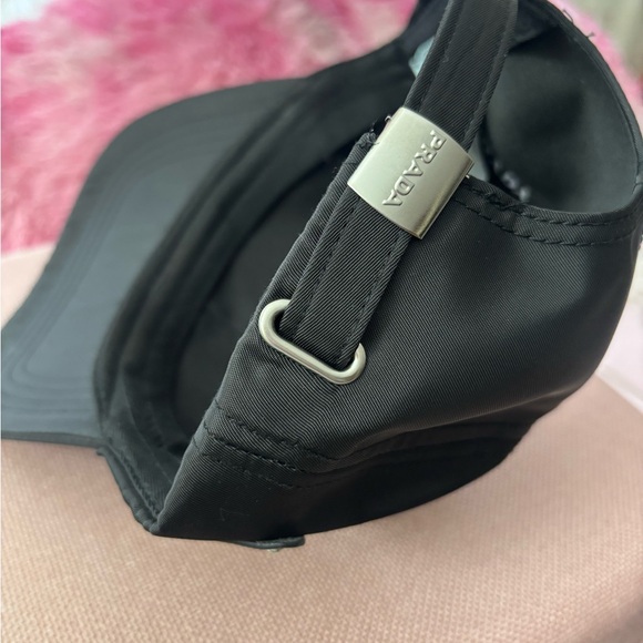 UNISEX Fashionable Hat. In excellent condition 👍🏼 deal price. Pick your Number - Picture 11 of 12